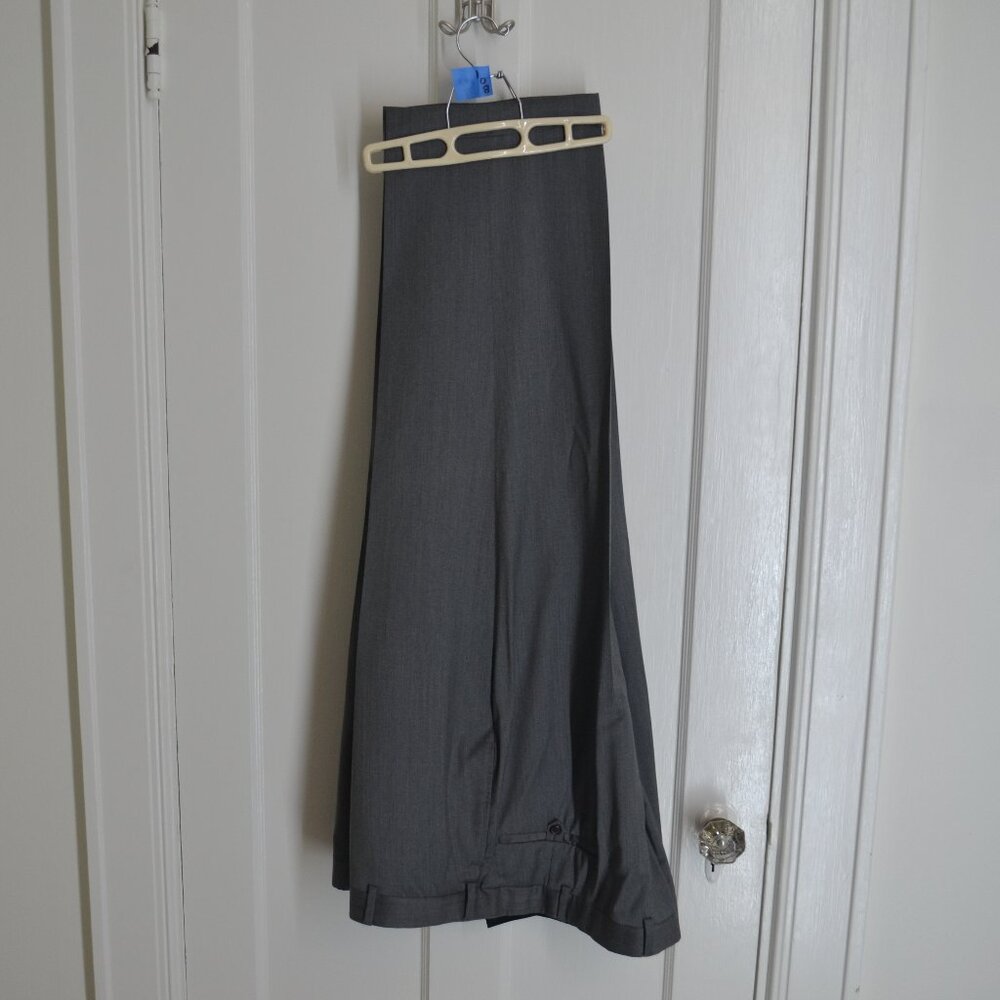 Brooks Brothers Men's Wool Slacks - Grey. Size 46